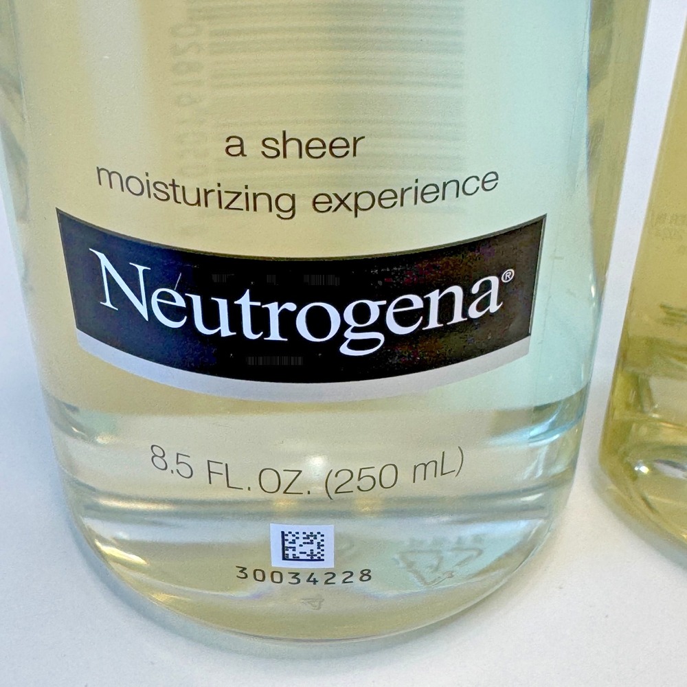 Neutrogena Light Sesame Formula Body Oil Lot of 2 Bottles 8.5 fl oz Moisturizing - Picture 4 of 6